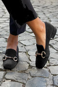 Taelirae | Black Loafers With Golden Bit