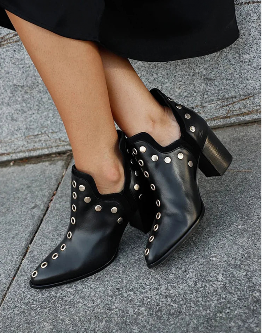 Ryla™ | Studded Wide-Heel Boots
