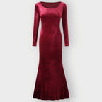 Kryenna | Luxe Evening Silhouette Velvet Gown