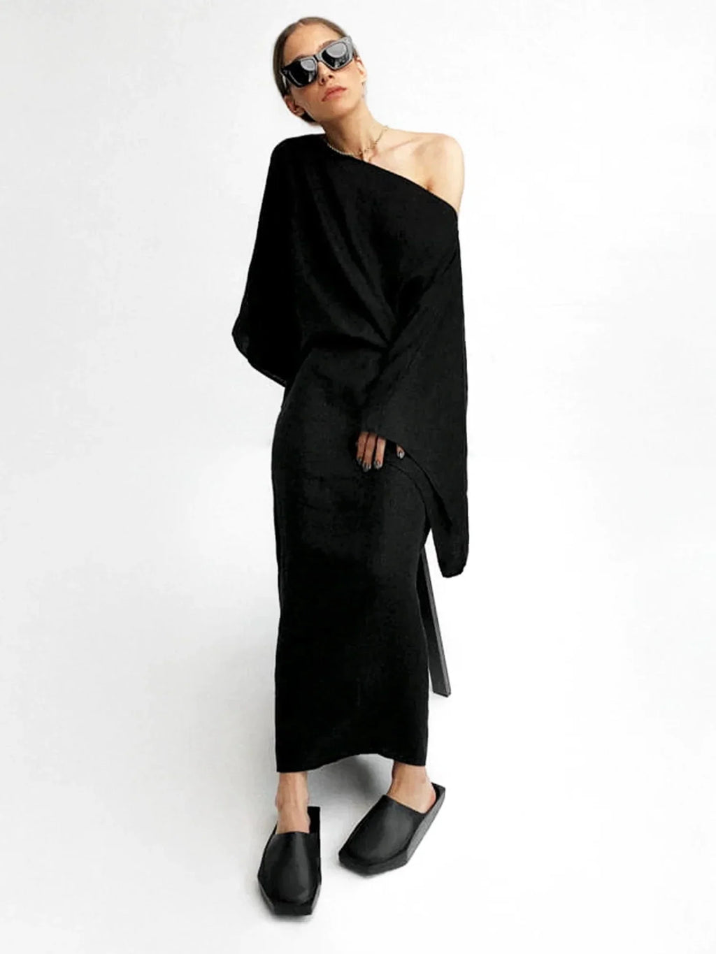 Vyraleth | Sophisticated Dress