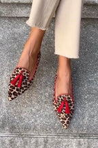 Rynxa | Pointed Loafer With Red Tassels