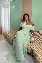 Qireva | Sophisticated Dress