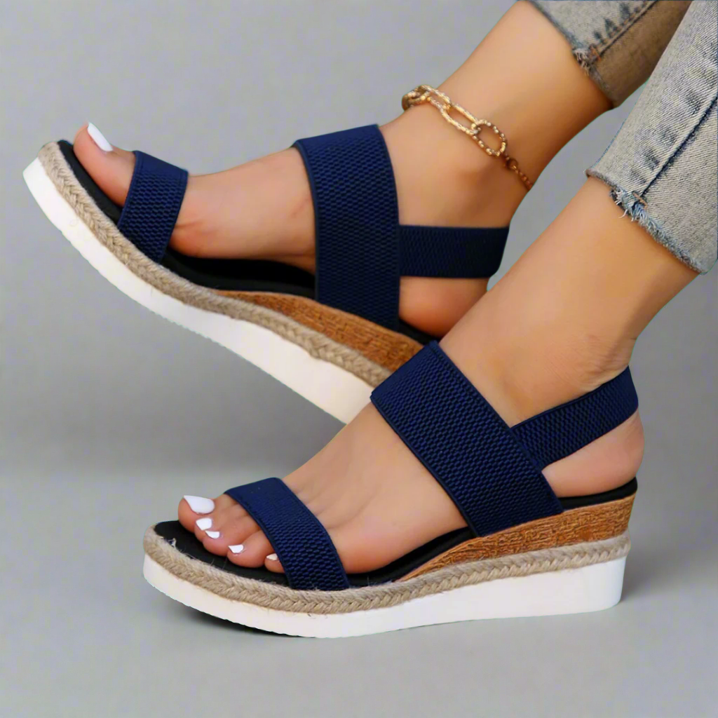 Rysira | Black Platform Sandals