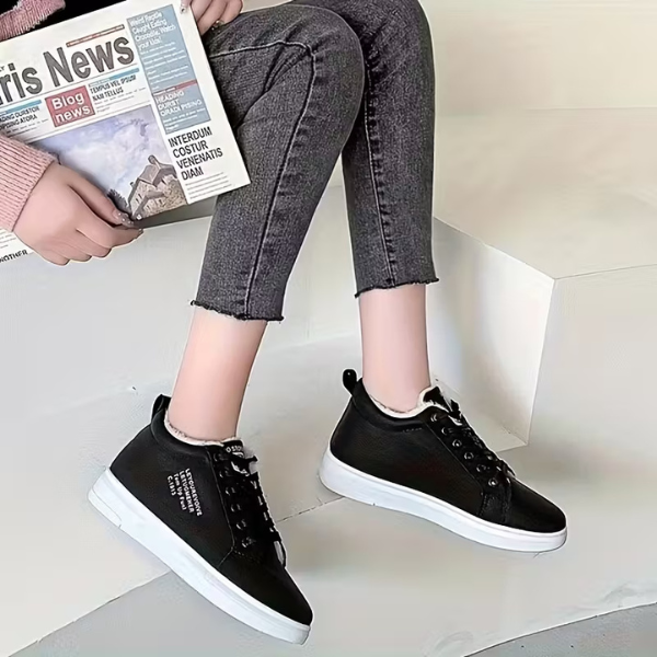 Jynessae | Comfy Sneakers
