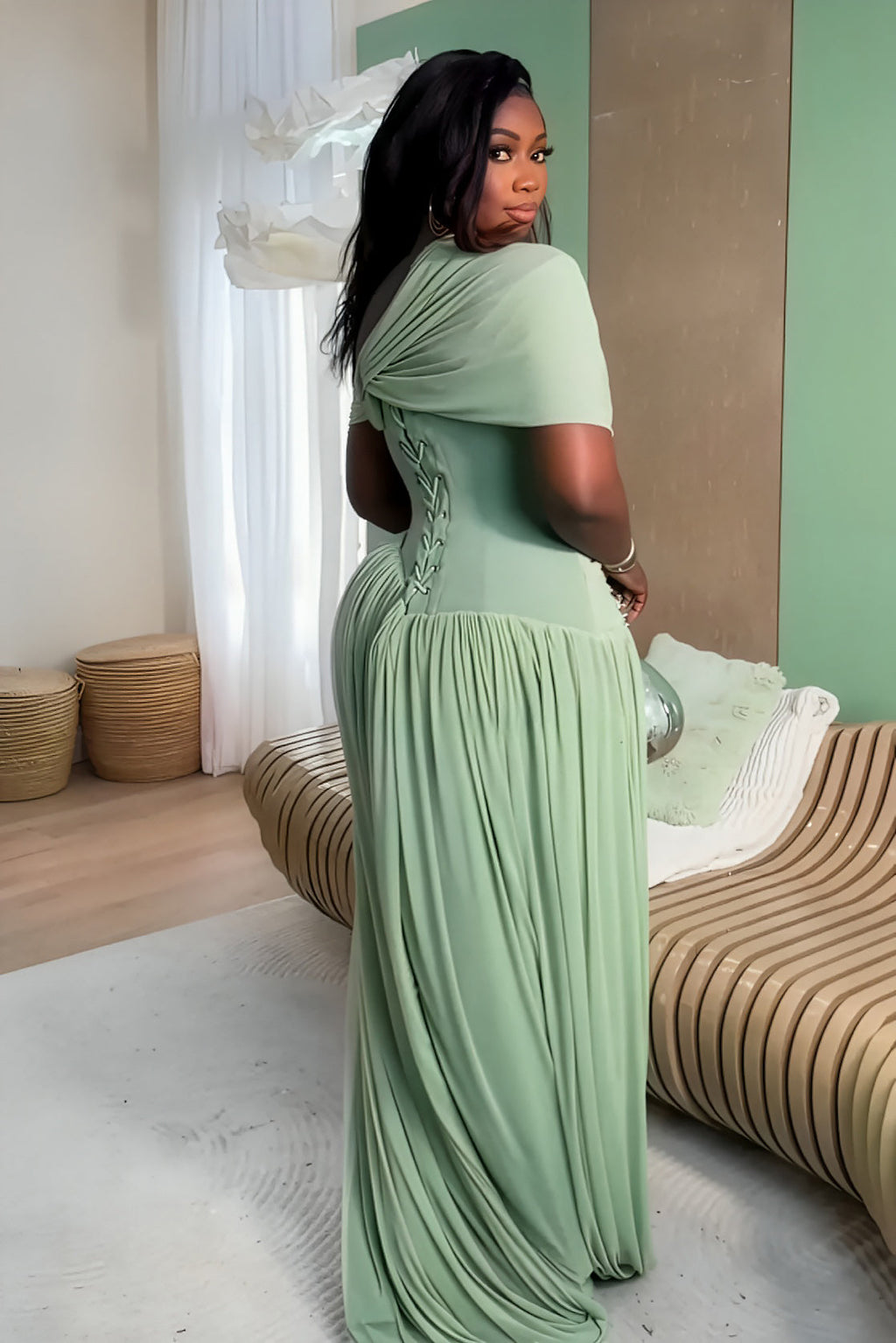Qireva | Sophisticated Dress