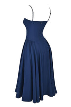 Danyella | Elegant Midi Dress
