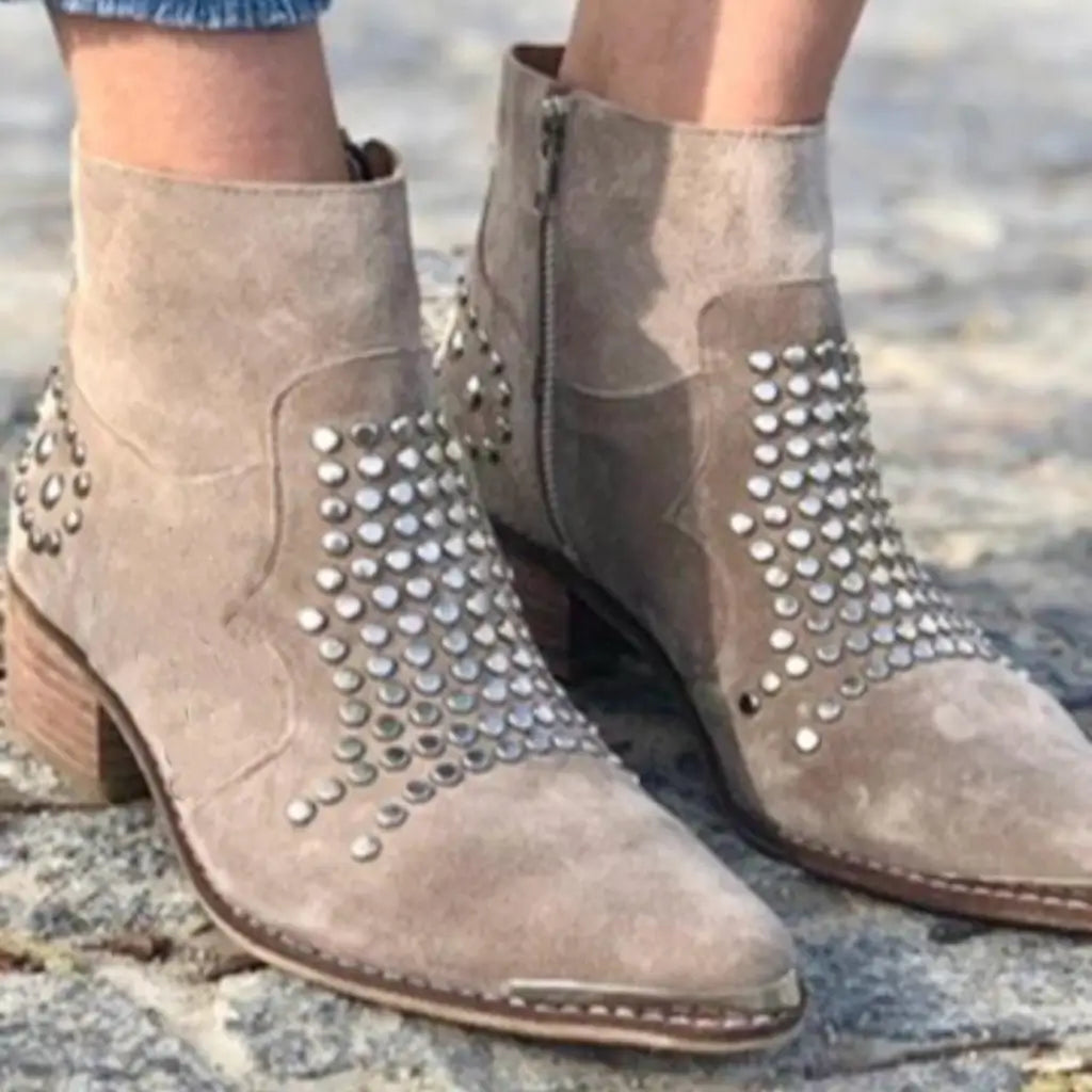 Maevlise | Ankle Boots With Studs