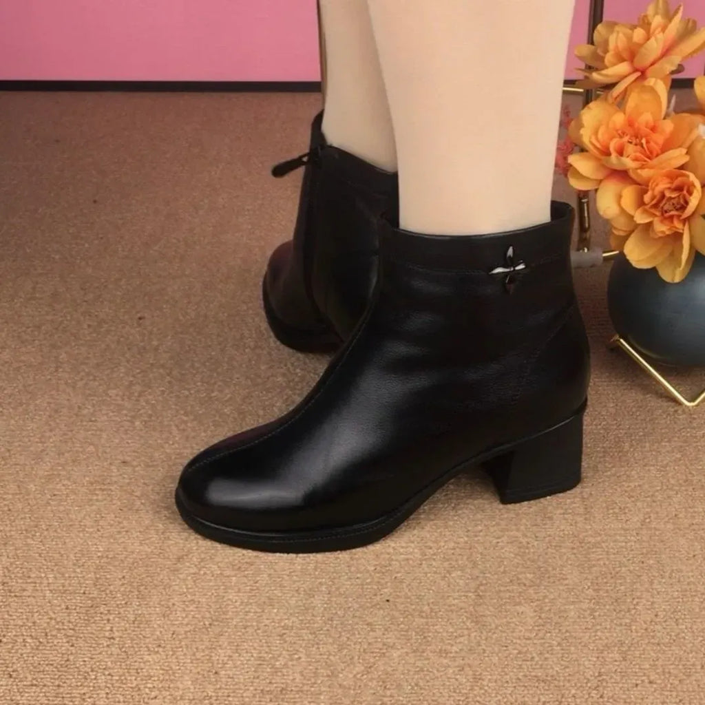 Avenis | Orthopedic Boots