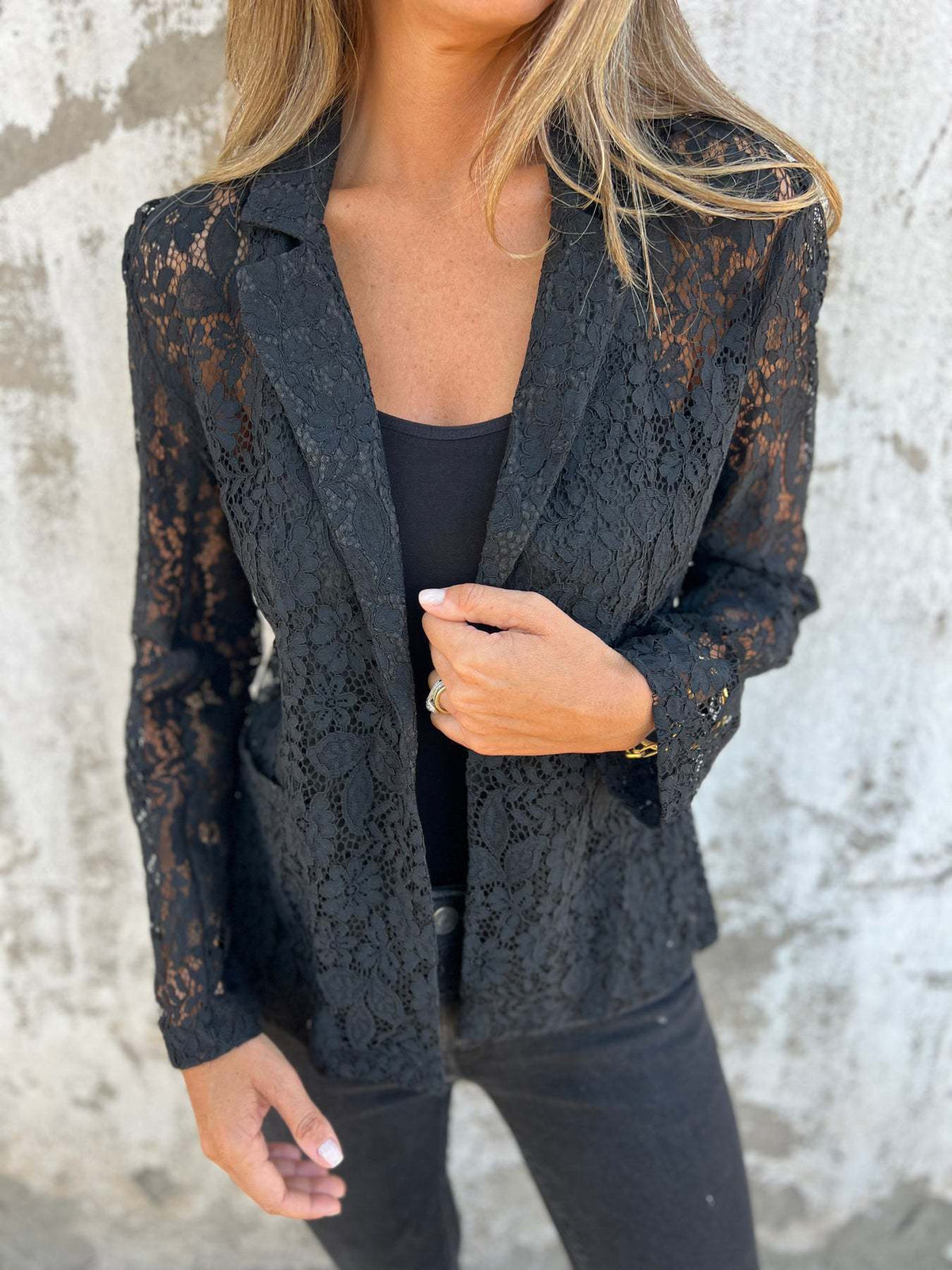 Ruva | Elegant Blazer