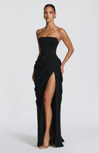 Aurelivska | Elegant Maxi Dress
