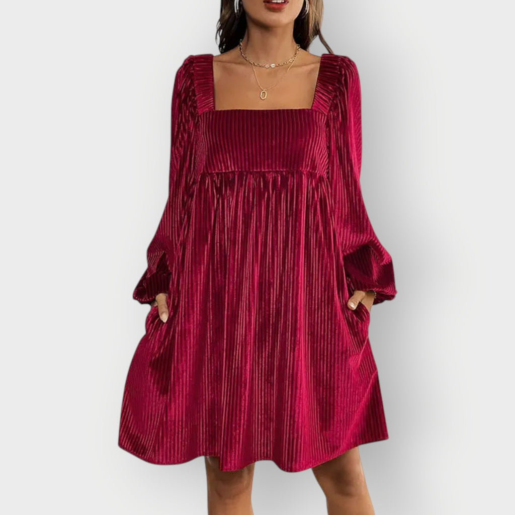 Morlyn | Velvet Chic Backless Square Dress