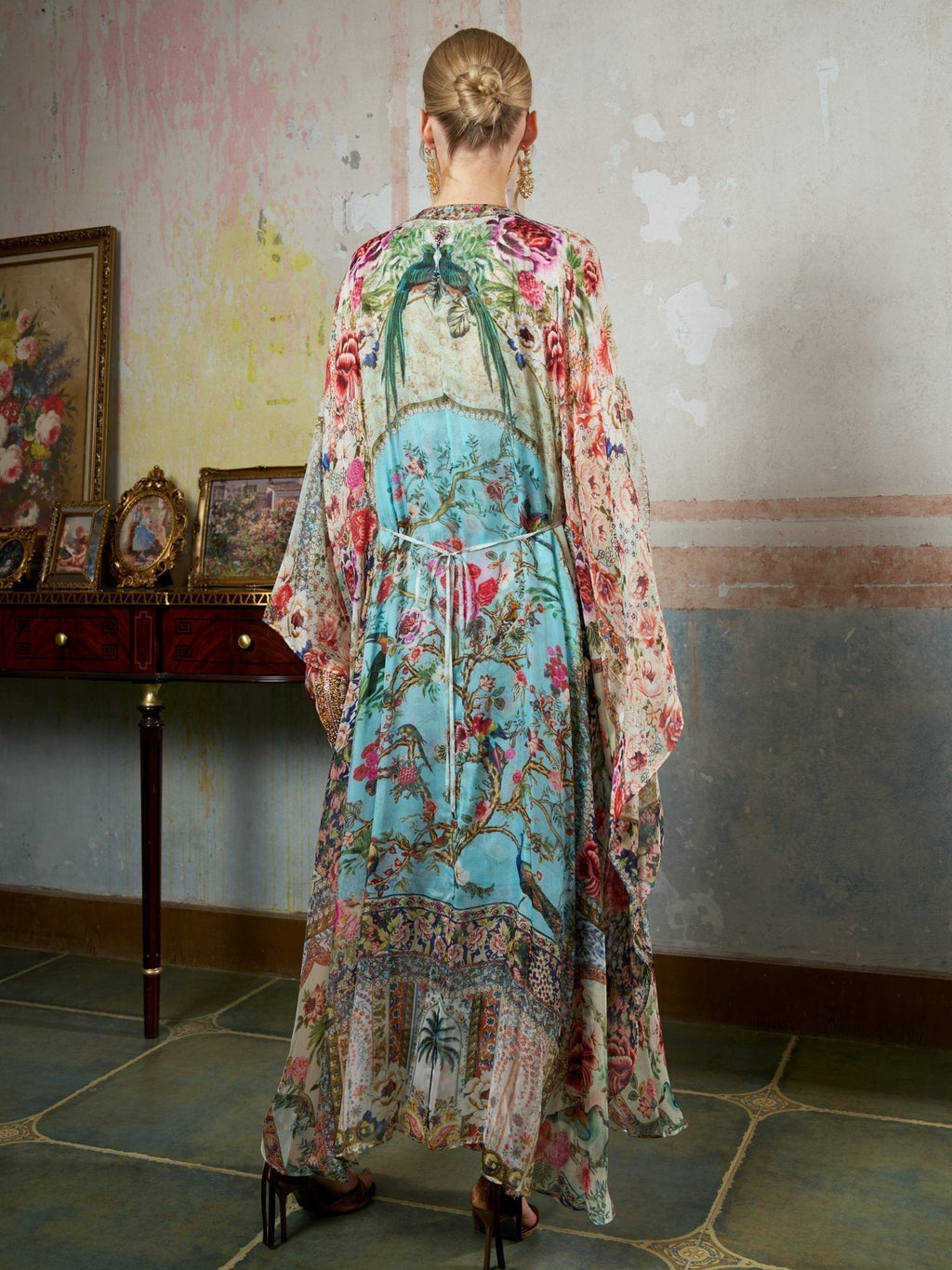 Velune | Sophisticated Dress