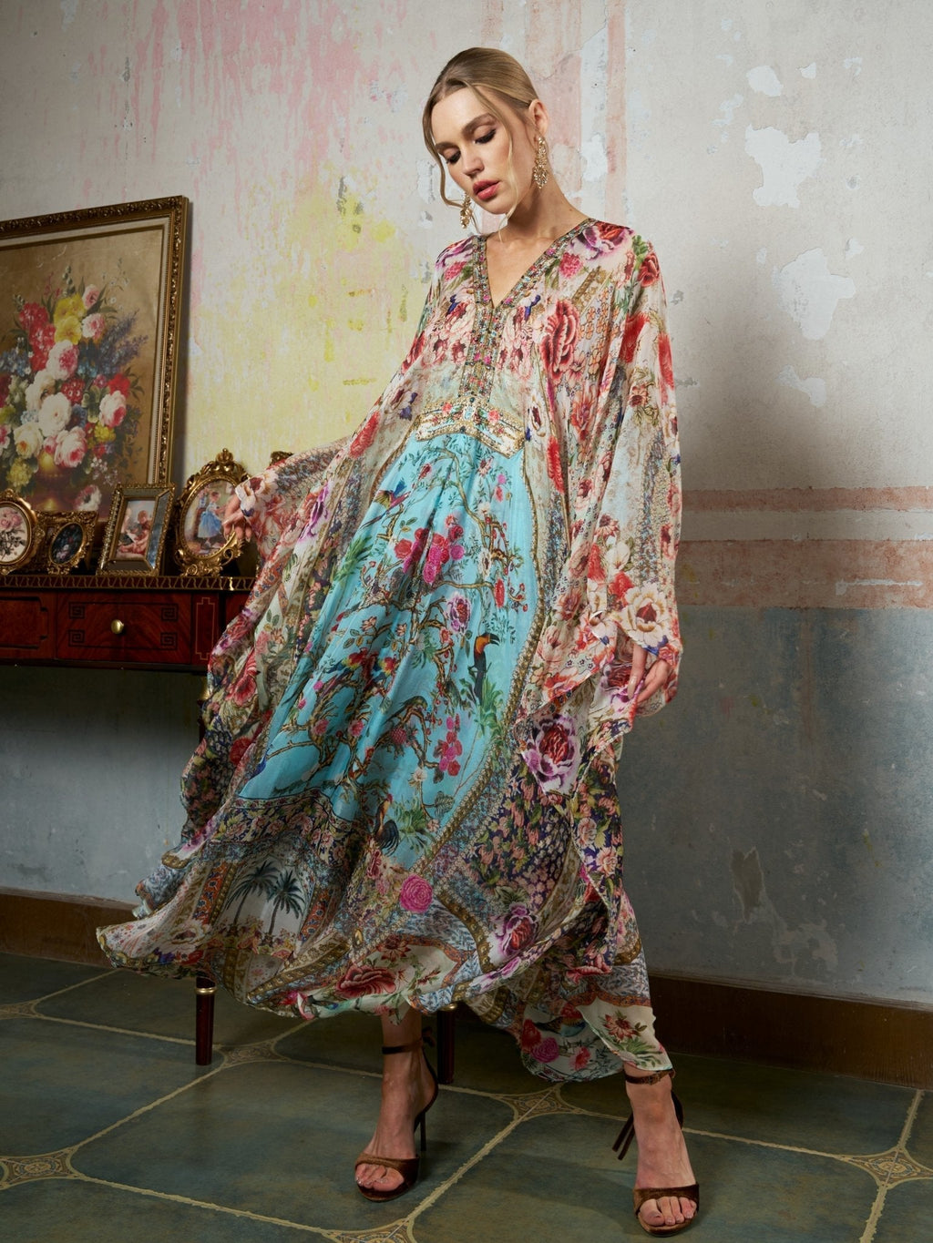 Velune | Sophisticated Dress