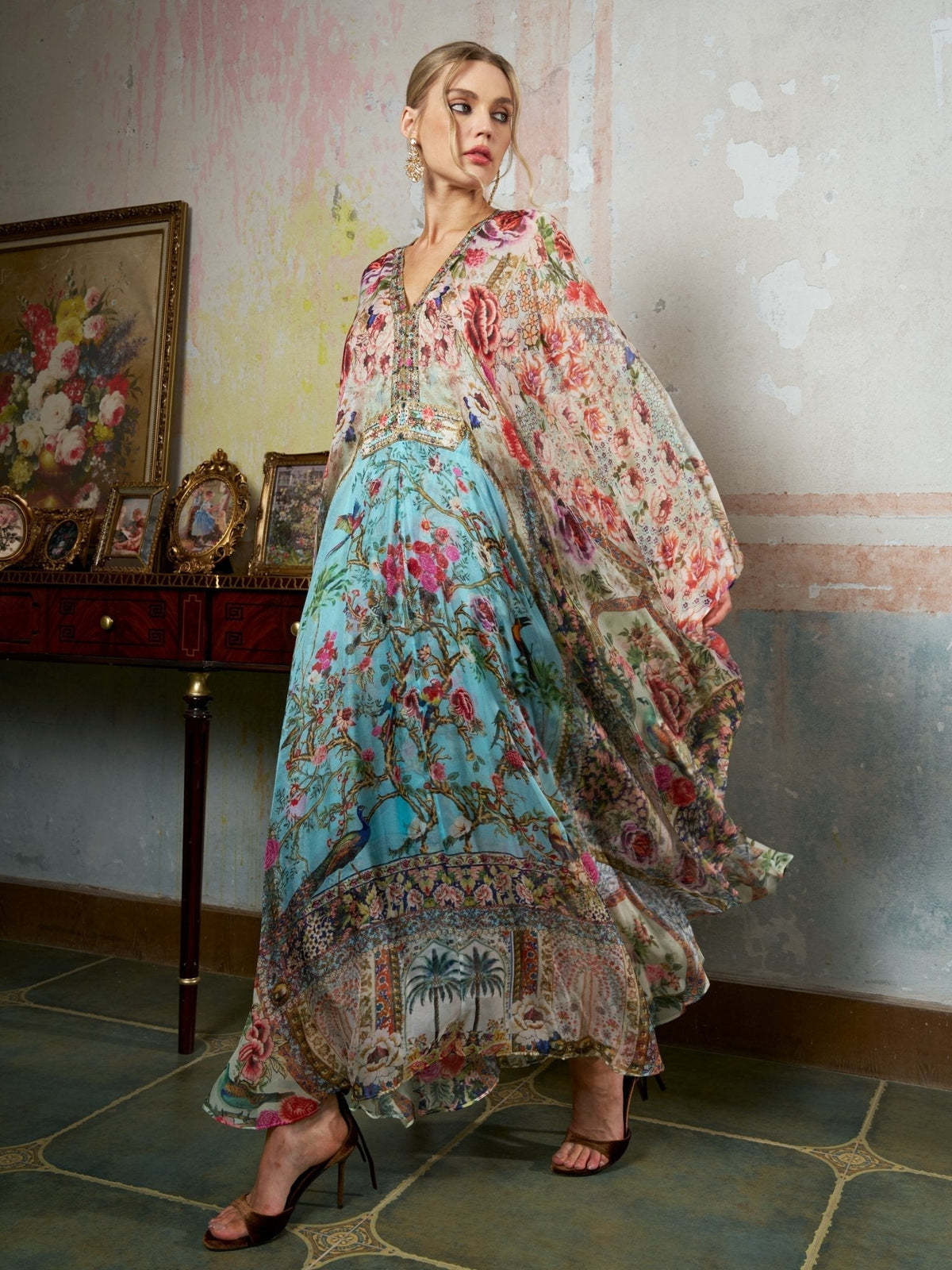 Velune | Sophisticated Dress